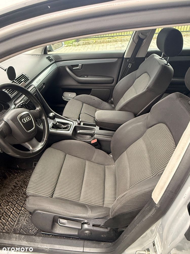 Audi A4 Limousine 2.0T FSI Quattro - 6