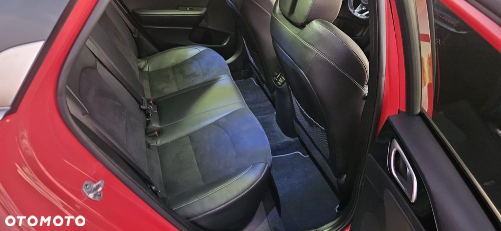 Kia ProCeed 1.4 T-GDI DCT7 OPF GT LINE - 23