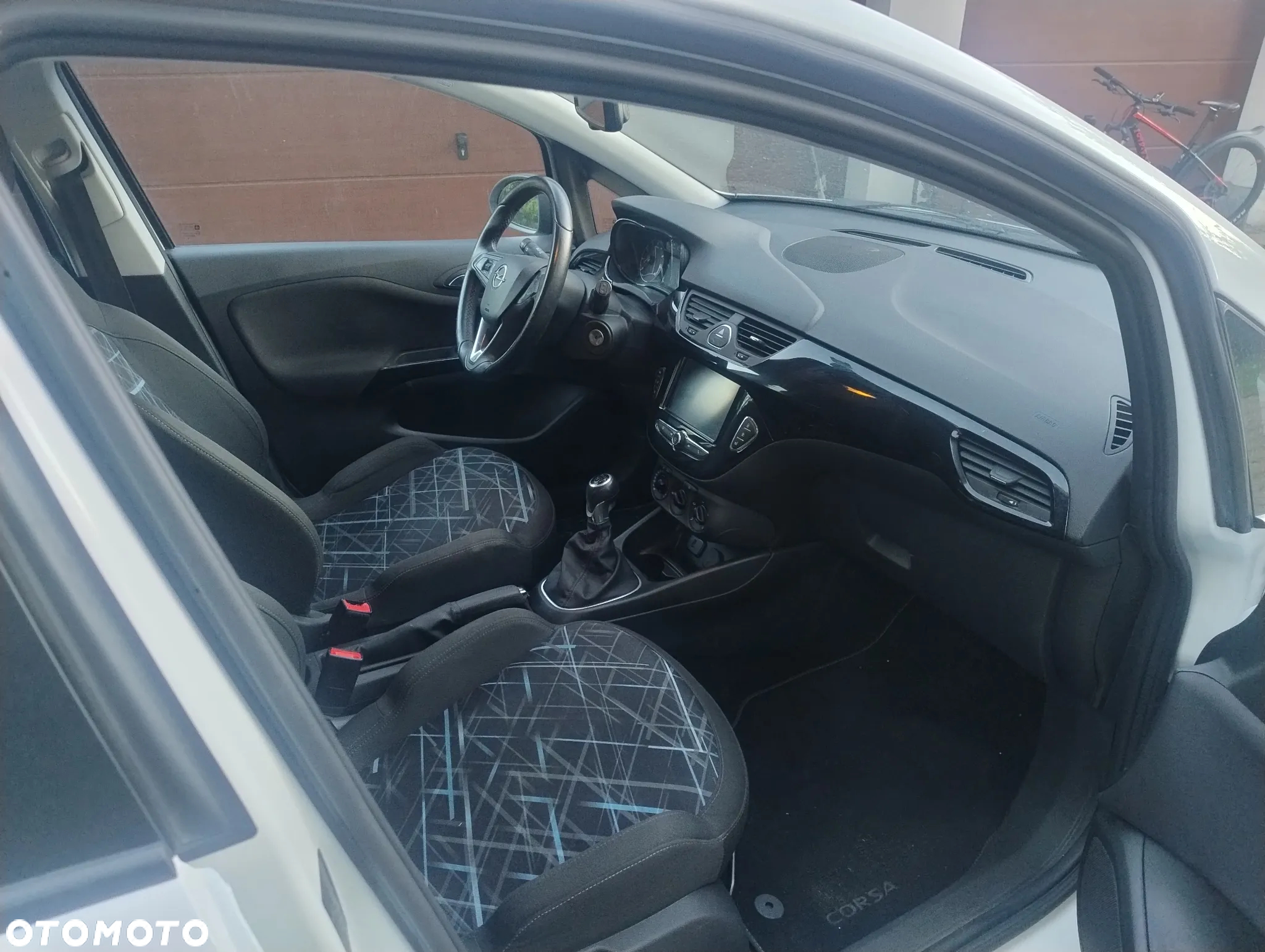 Opel Corsa 1.0 Ecotec Turbo (ecoFLEX) Start/Stop Color Edition - 10