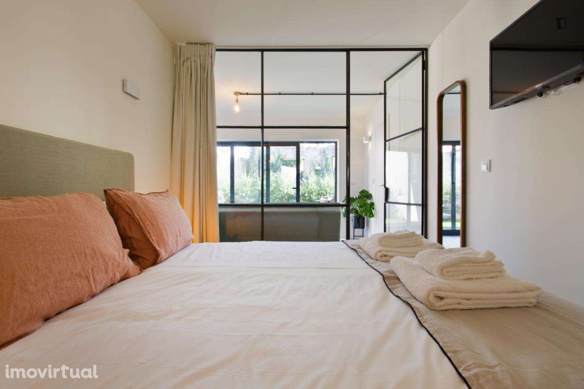 Apartamento com 1 quartos - localizado em Santo Ildefonso Porto - Grande imagem: 2/14