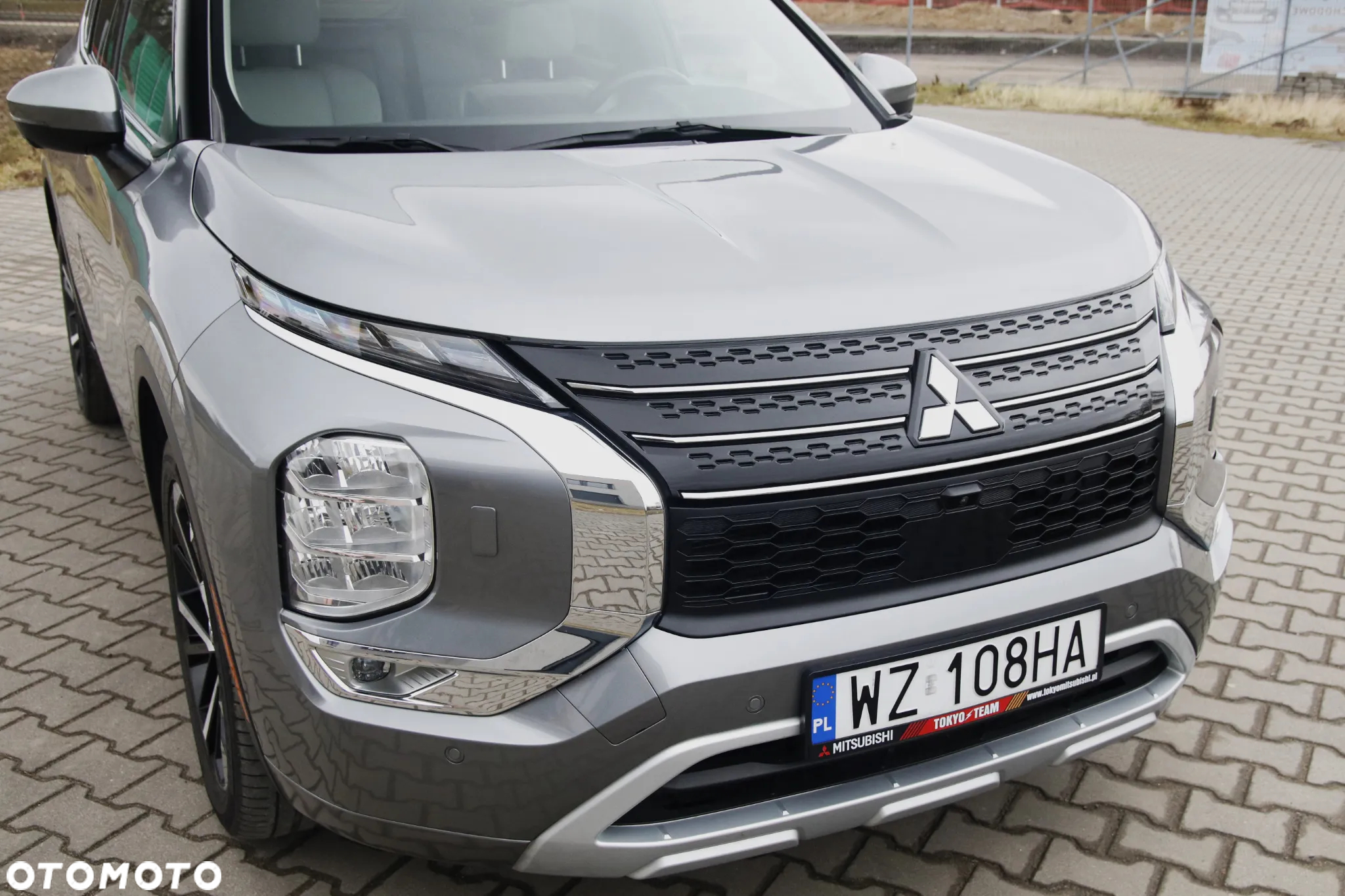 Mitsubishi Outlander - 5