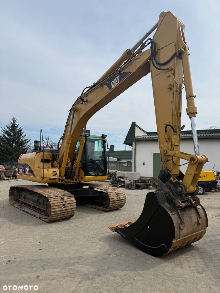 Caterpillar 318C - 15