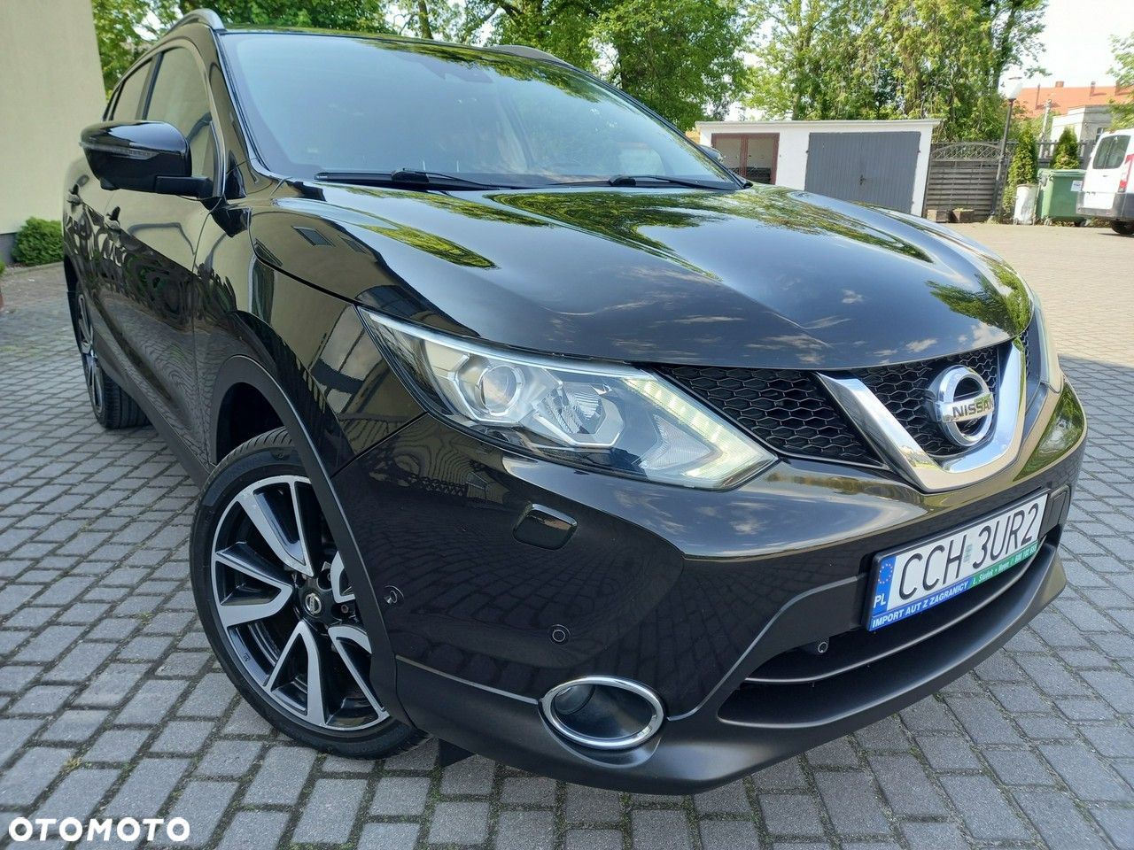Nissan Qashqai 1.6 dCi Xtronic TEKNA+ - 4