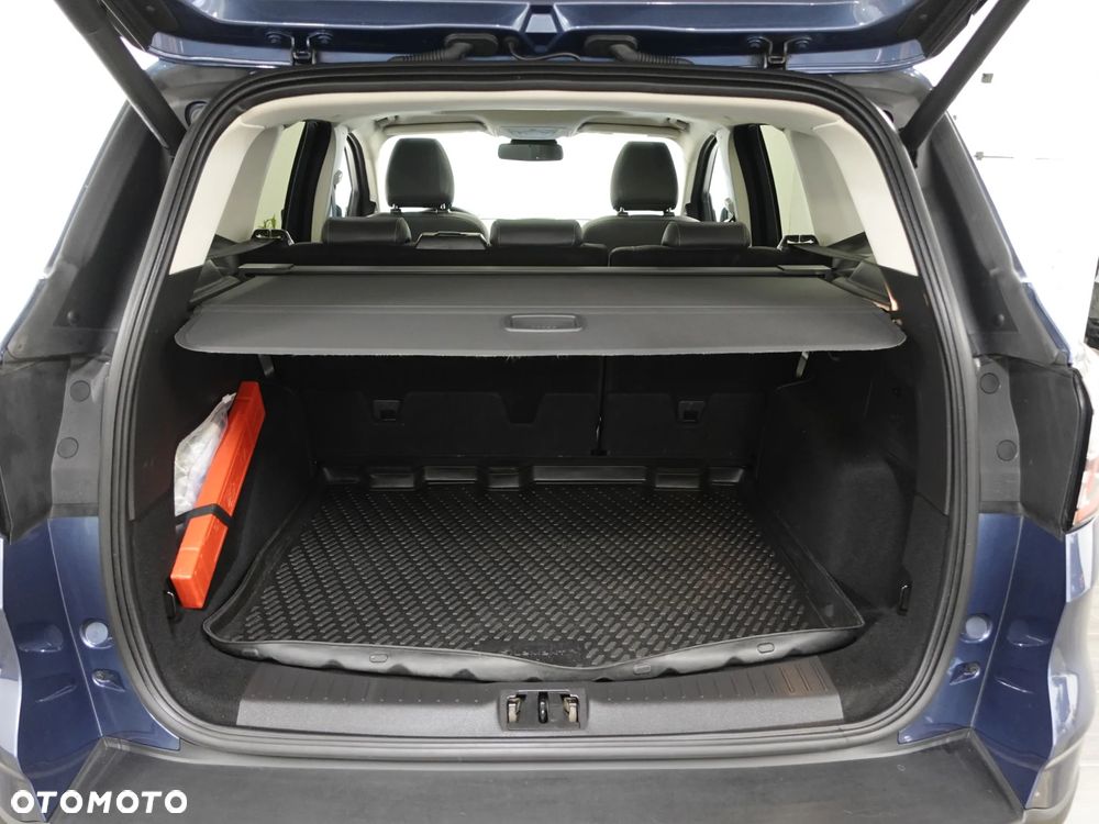 Ford Kuga - 25