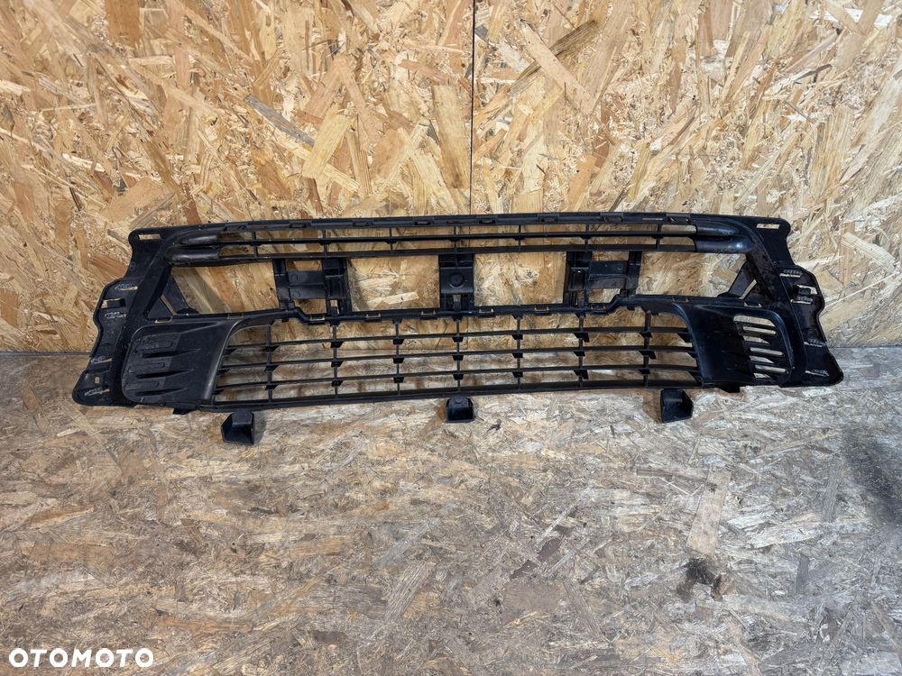 Kratka środkowa zderzaka citroen c4 I lift - 2
