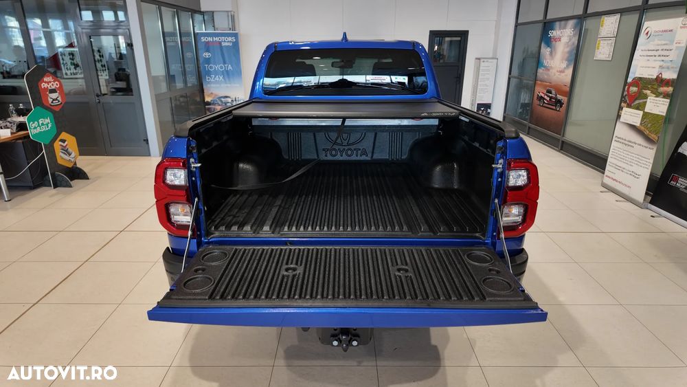 Toyota Hilux 2.8D 204CP 4x4 Double Cab AT GR Sport II - 39