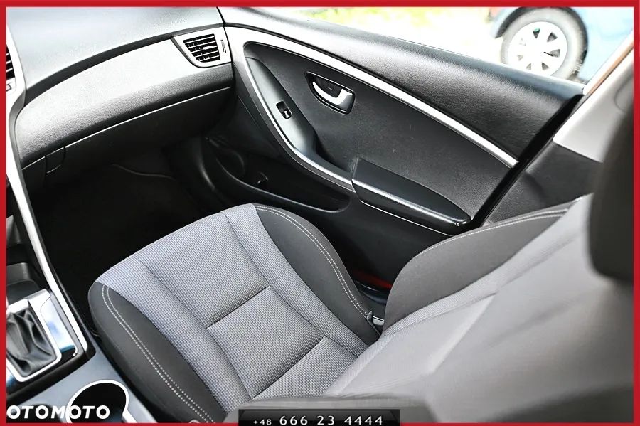 Hyundai i30 1.6 GDI Premium - 20
