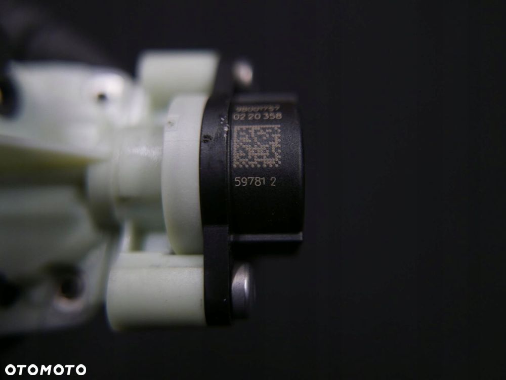 bmw f39 f48 g01 g30 czujnik adblue 98001757 - 6