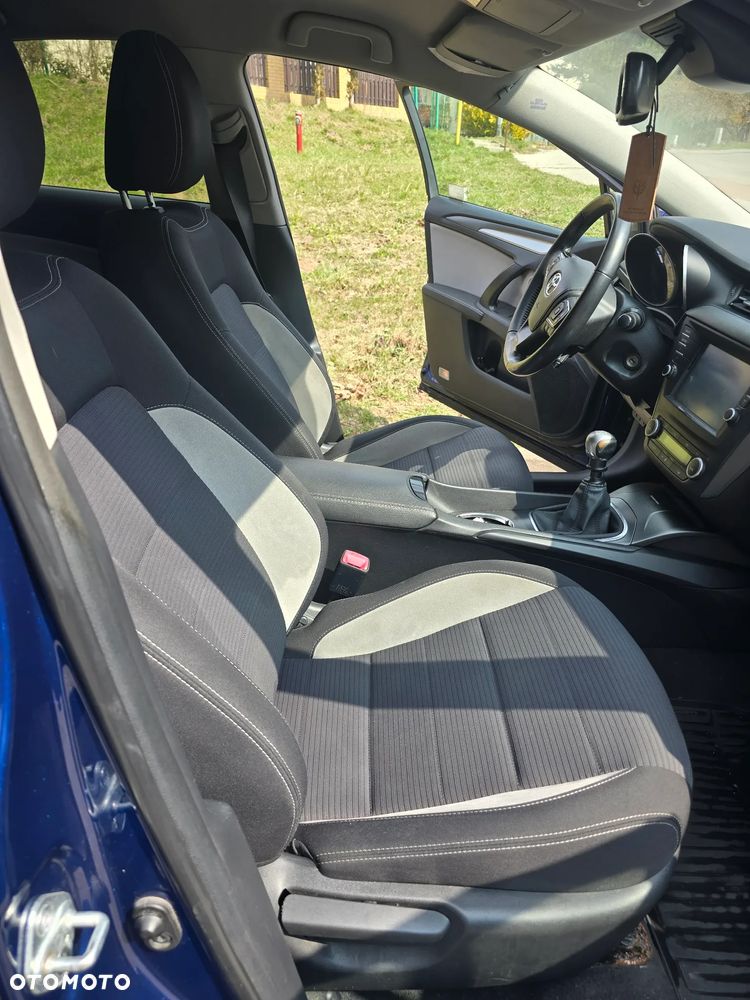 Toyota Avensis 1.8 Premium - 9