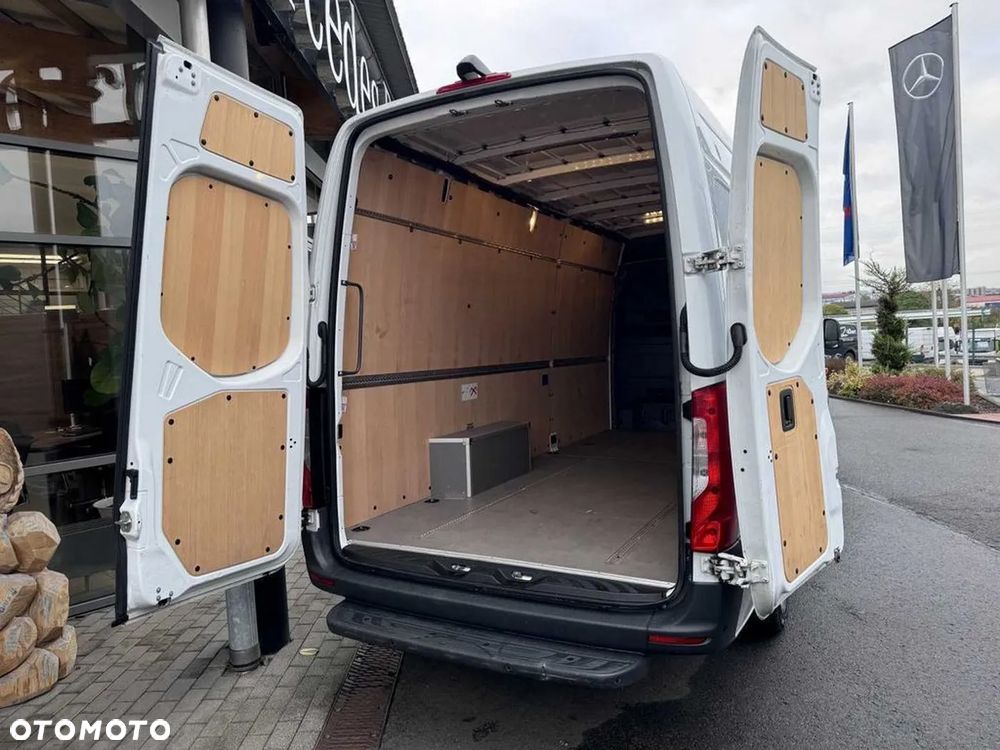 Mercedes-Benz Sprinter - 7