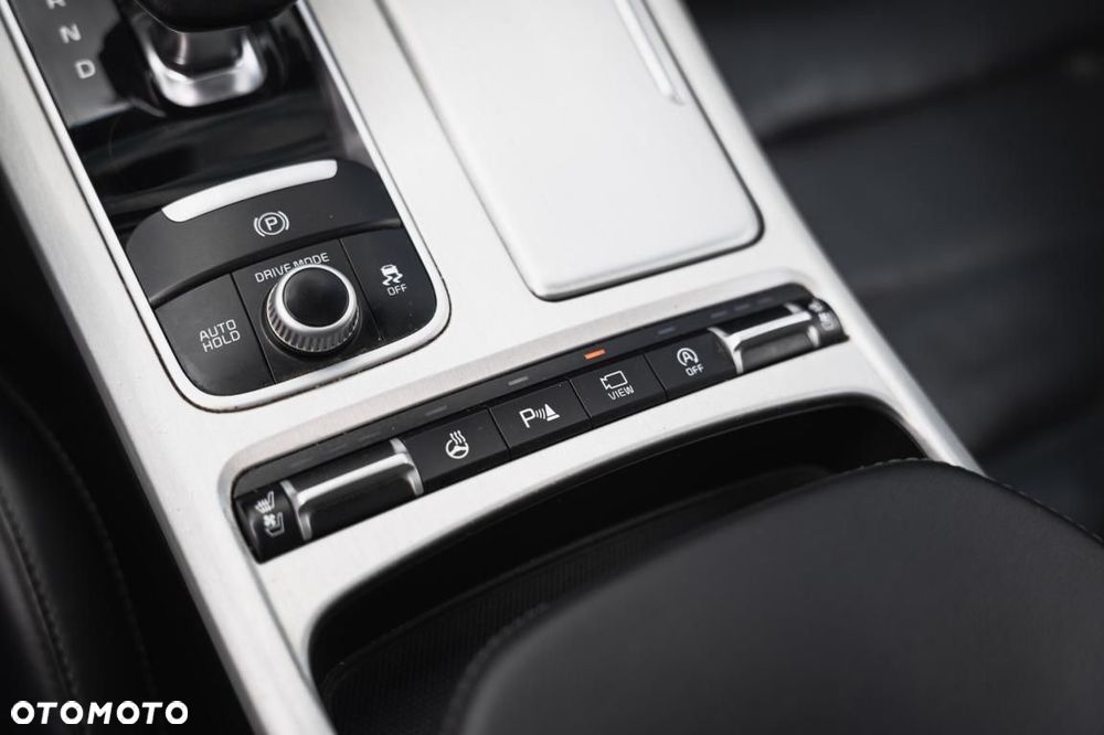 Kia Stinger - 25