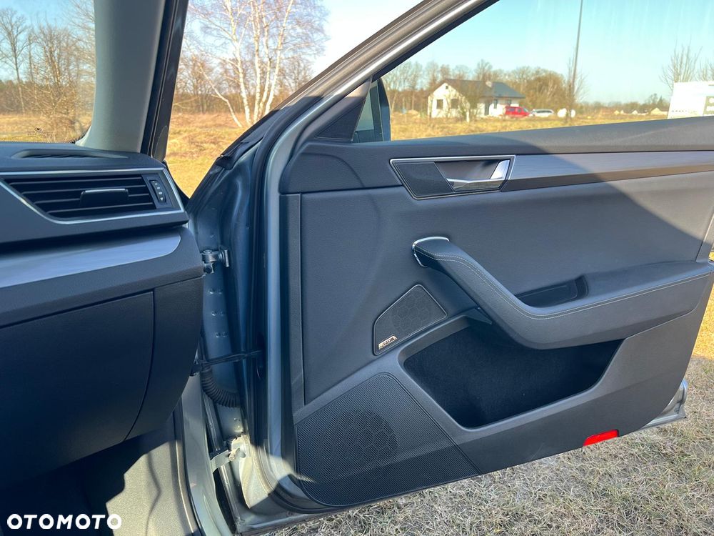 Skoda Superb 2.0 TDI 4x4 Style DSG - 24