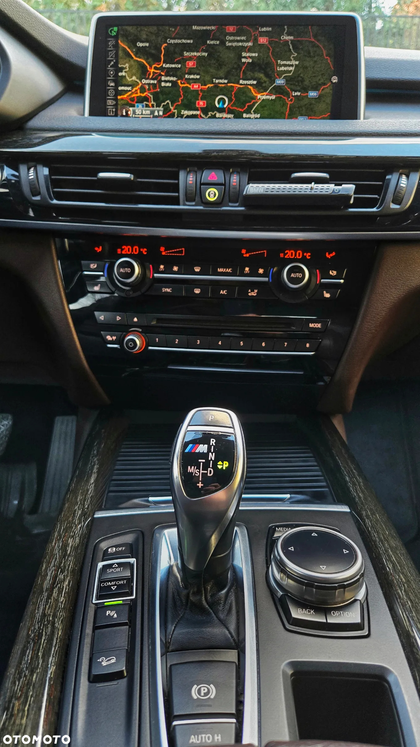 BMW X5 M M50d - 12