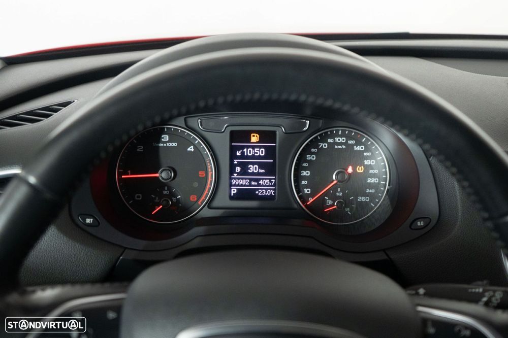 Audi Q3 2.0 TDI quattro Sport S tronic - 24
