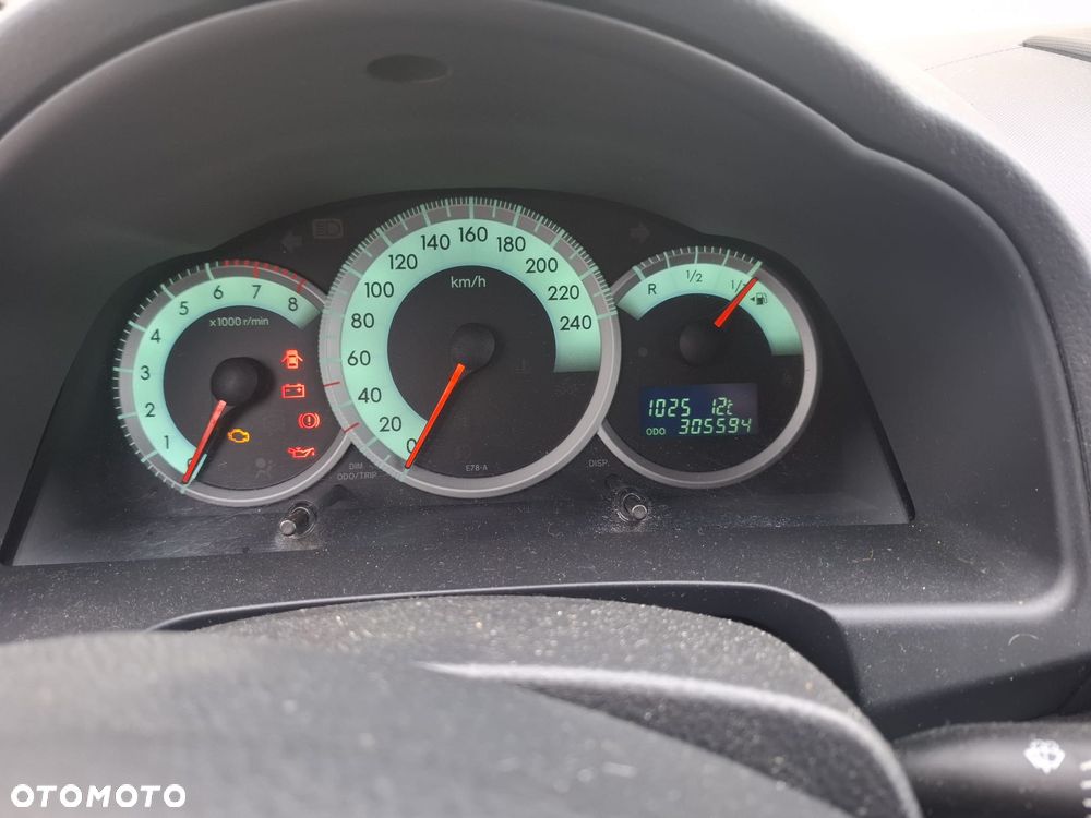 Toyota Corolla Verso 1.8 Luna - 8