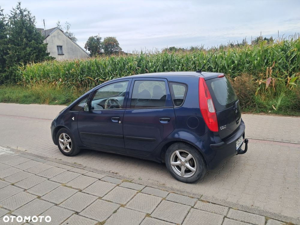 Mitsubishi Colt - 3