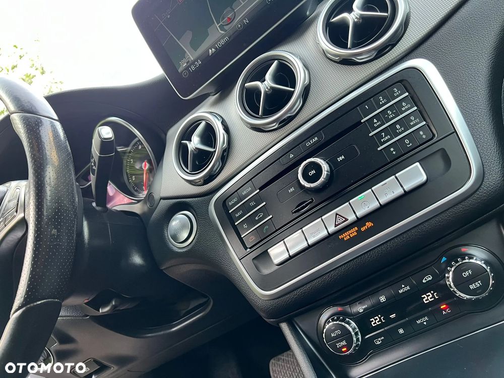 Mercedes-Benz GLA 200 d 7G-DCT Style - 24