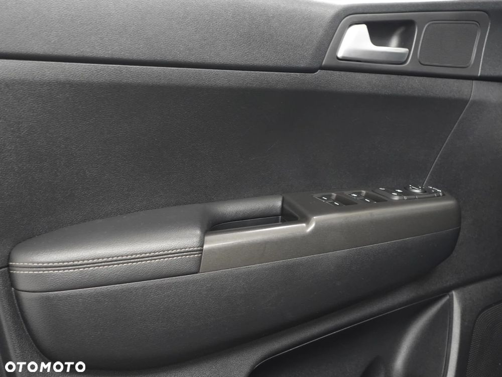 Kia Sportage 1.6 CRDI AWD SPIRIT - 18