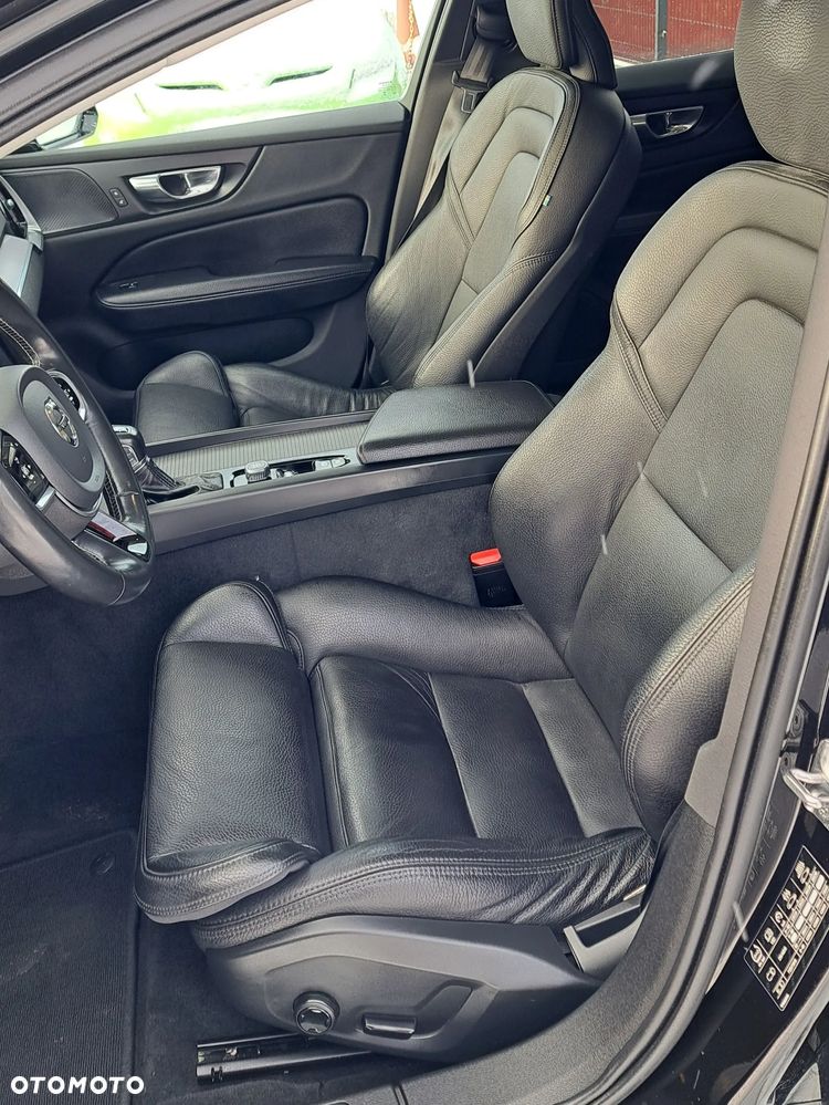 Volvo V60 D4 AWD Geartronic Momentum - 16