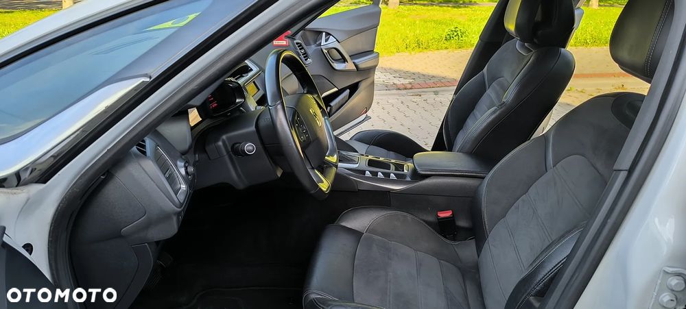 Citroën DS5 2.0 HDi SoChic - 8