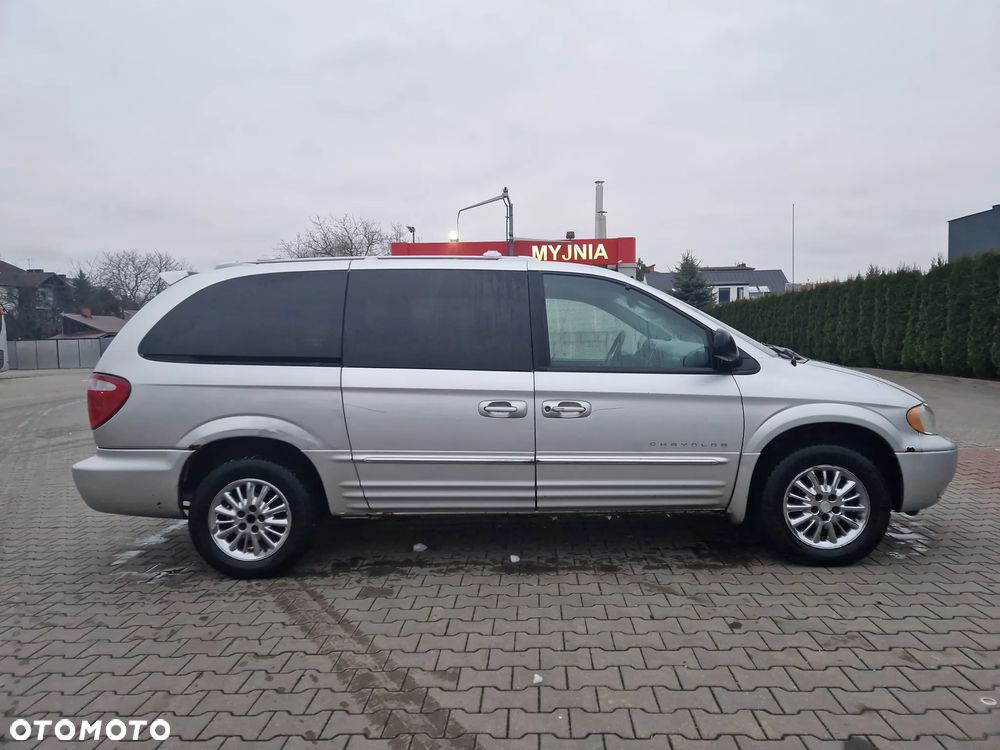 Chrysler Town & Country 3.8 - 6