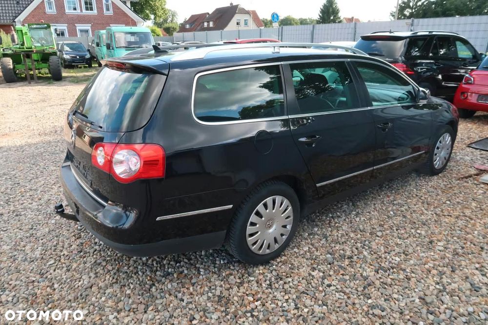 Volkswagen Passat - 2