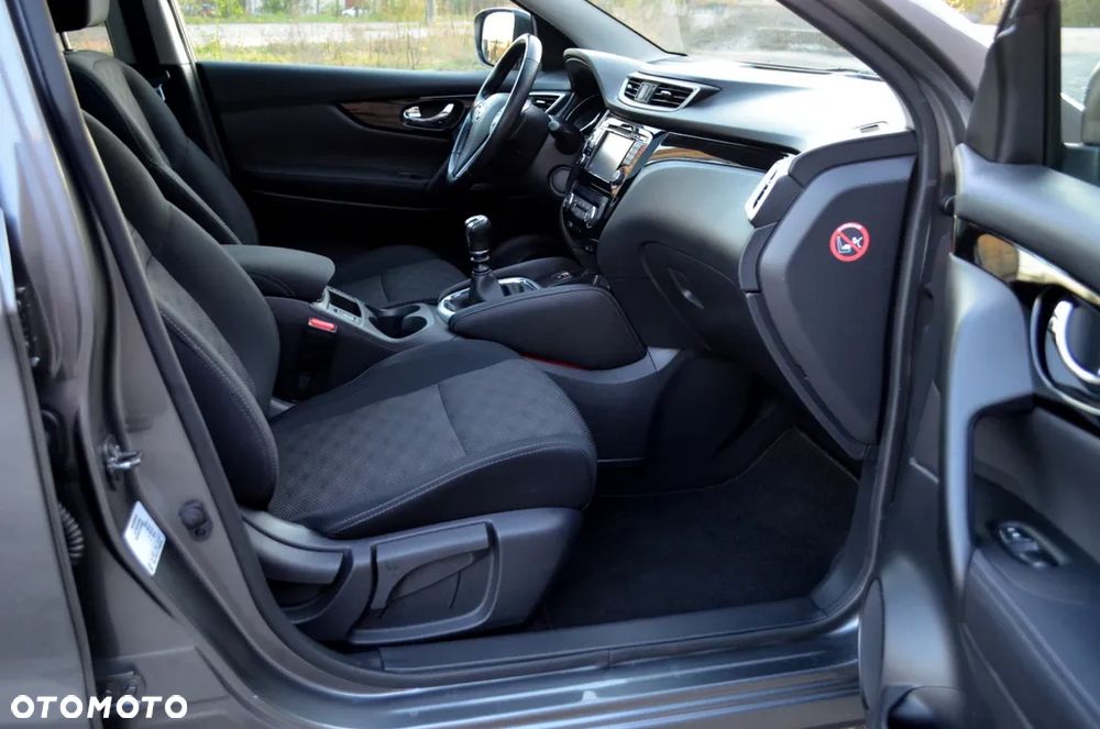 Nissan Qashqai 1.6 DIG-T N-Connecta - 21