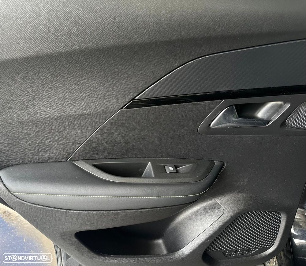 Peugeot e-2008 50 kWh GT - 28