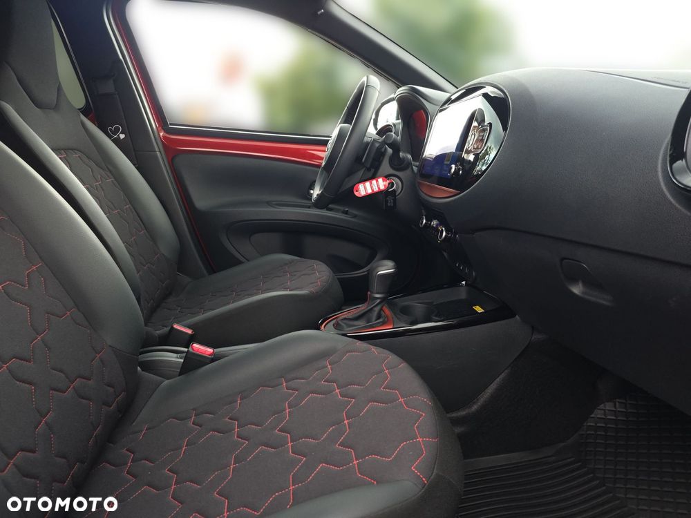 Toyota Aygo X - 10