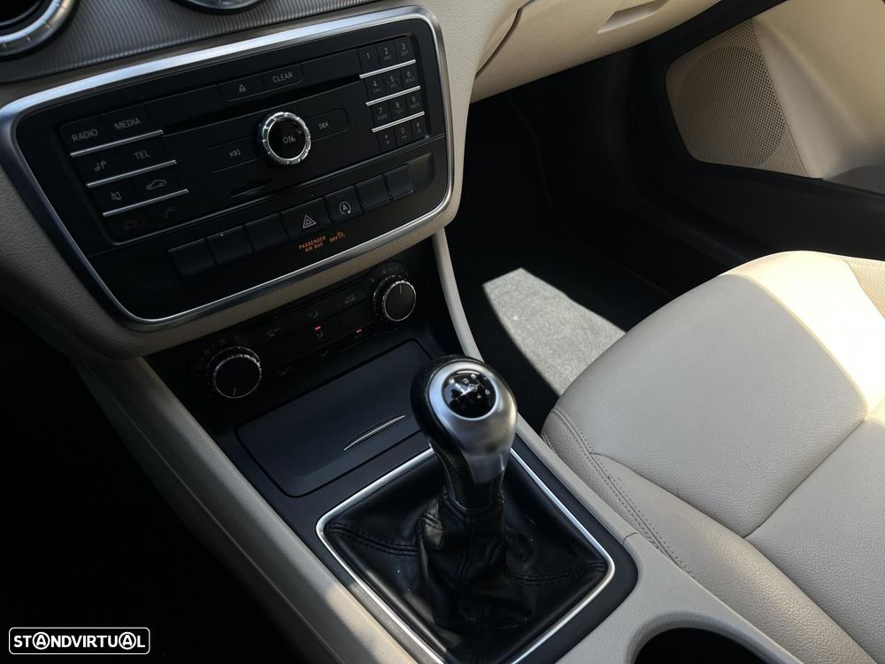 Mercedes-Benz CLA 200 d Shooting Brake Urban - 19