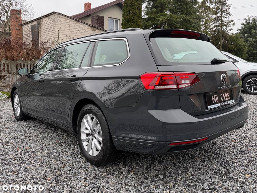 Volkswagen Passat 2.0 TDI EVO Business DSG - 9
