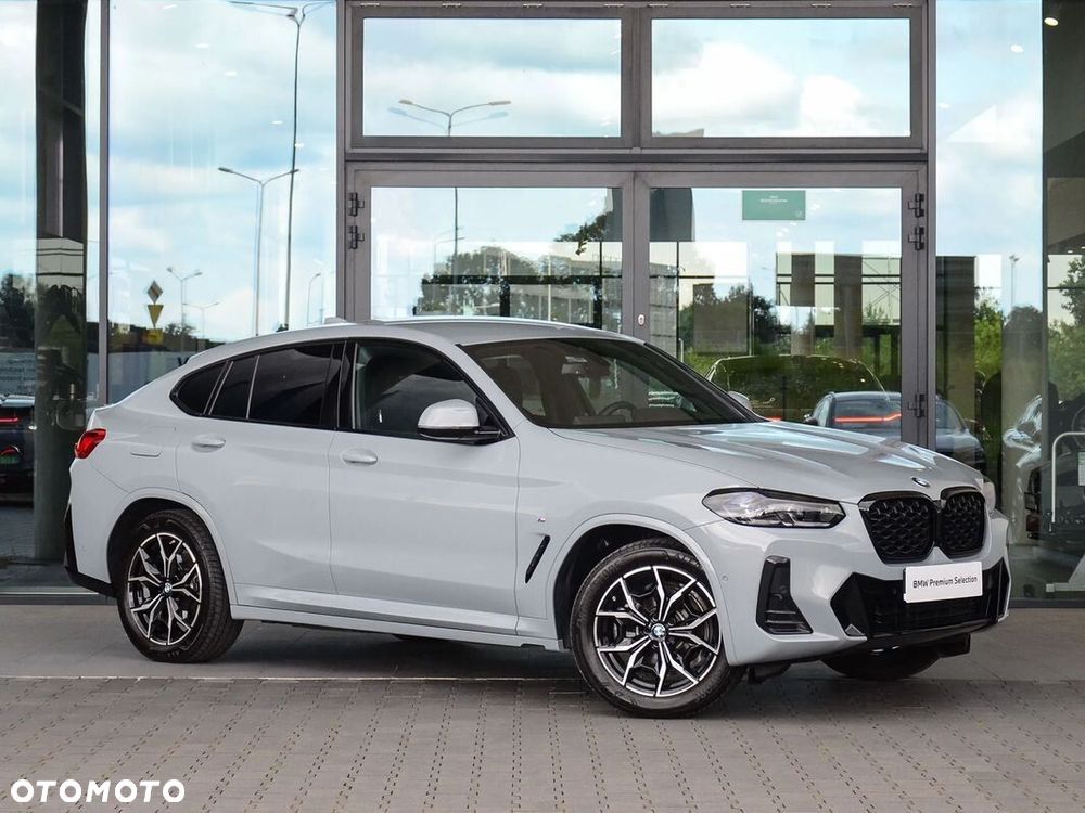BMW X4 - 10