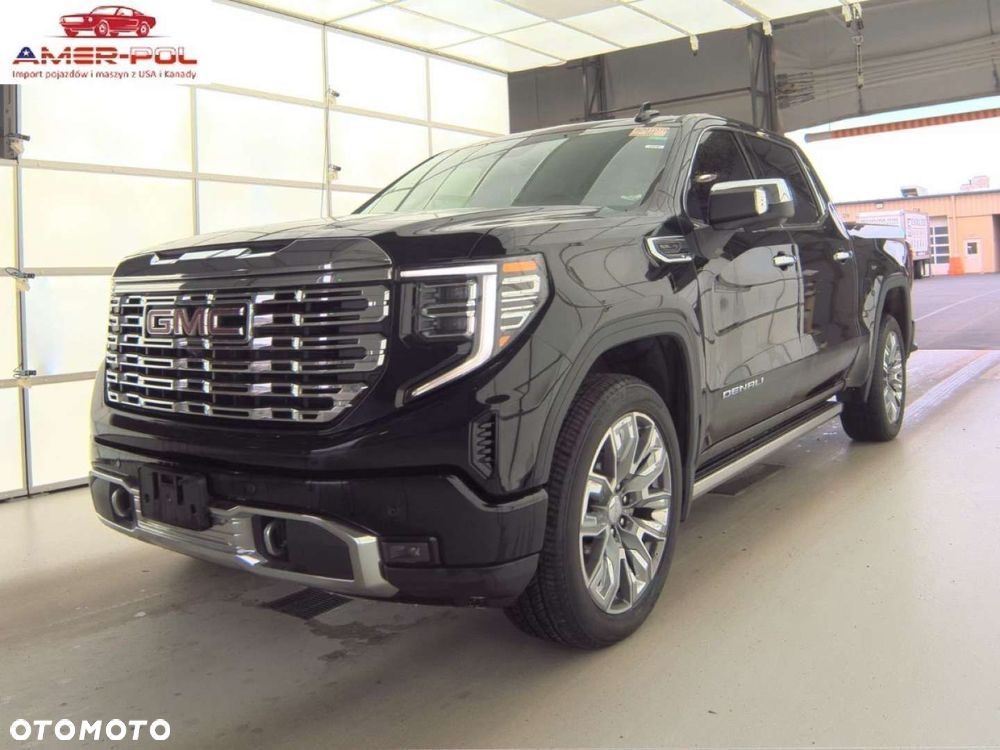 GMC Sierra - 1