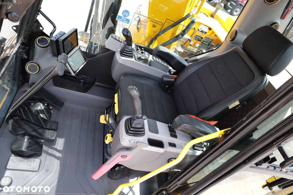 JCB 131X LC - 19