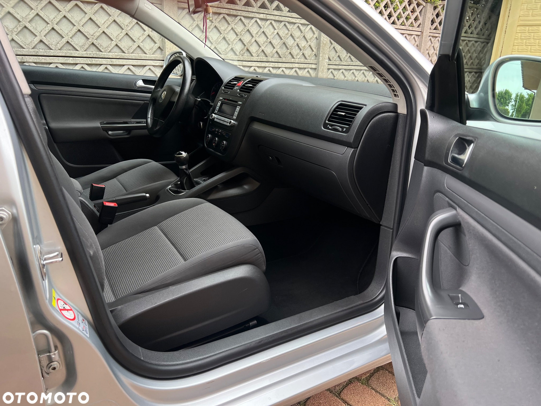 Volkswagen Golf 1.6 Comfortline - 15