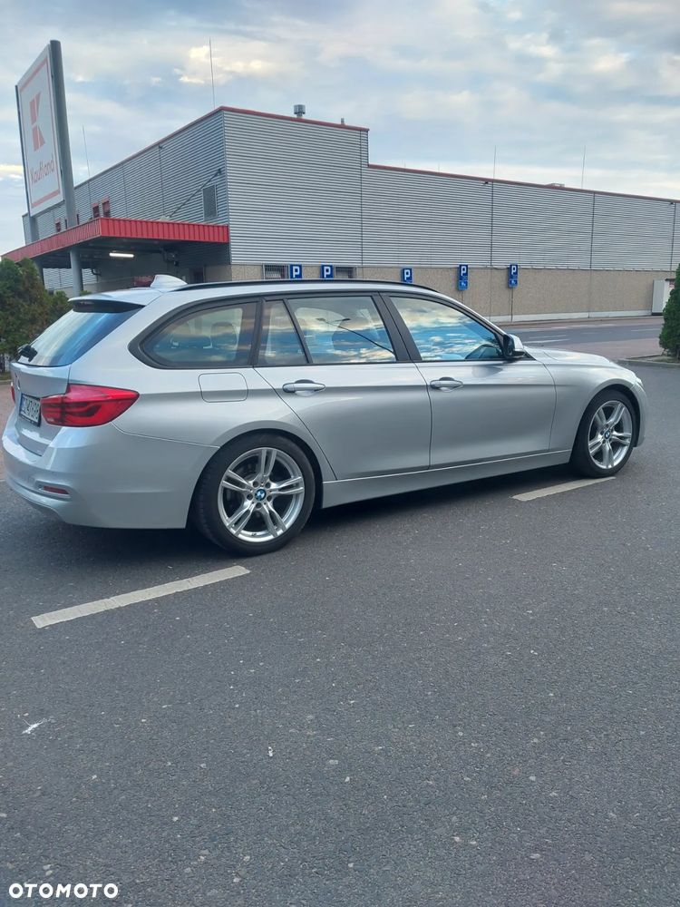 BMW Seria 3 320d Efficient Dynamics - 4