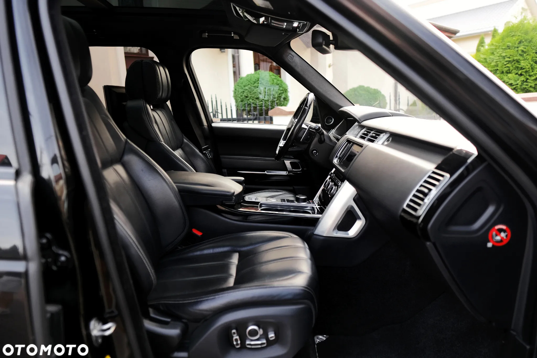Land Rover Range Rover 4.4SD V8 AB Black - 26