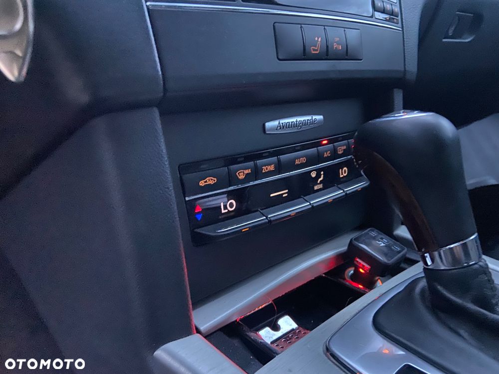 Mercedes-Benz Klasa E 250 CDI DPF BlueEFFICIENCY Automatik Avantgarde - 13