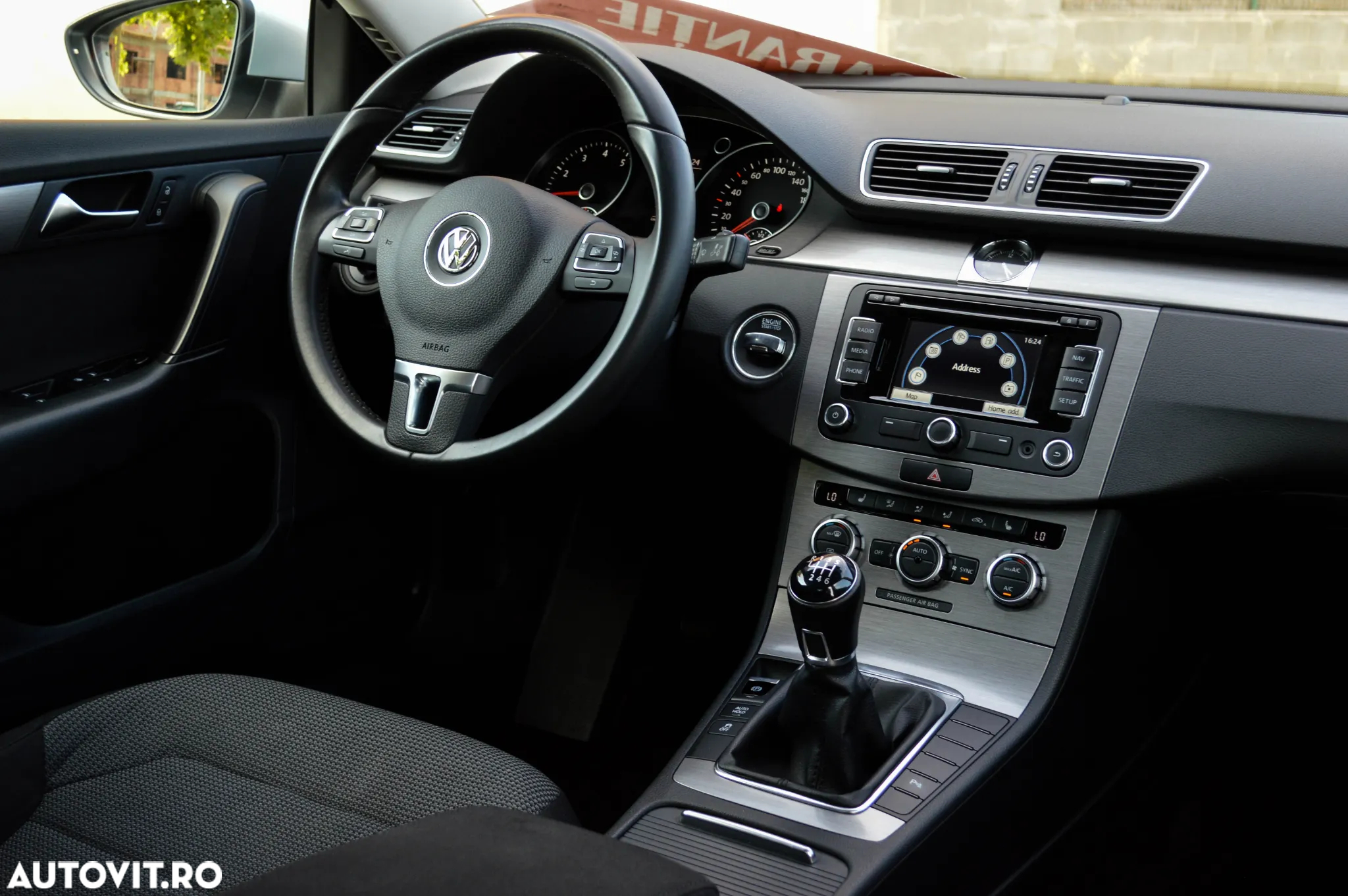 Volkswagen Passat 1.4 TSI BlueMotion Technology Comfortline - 32