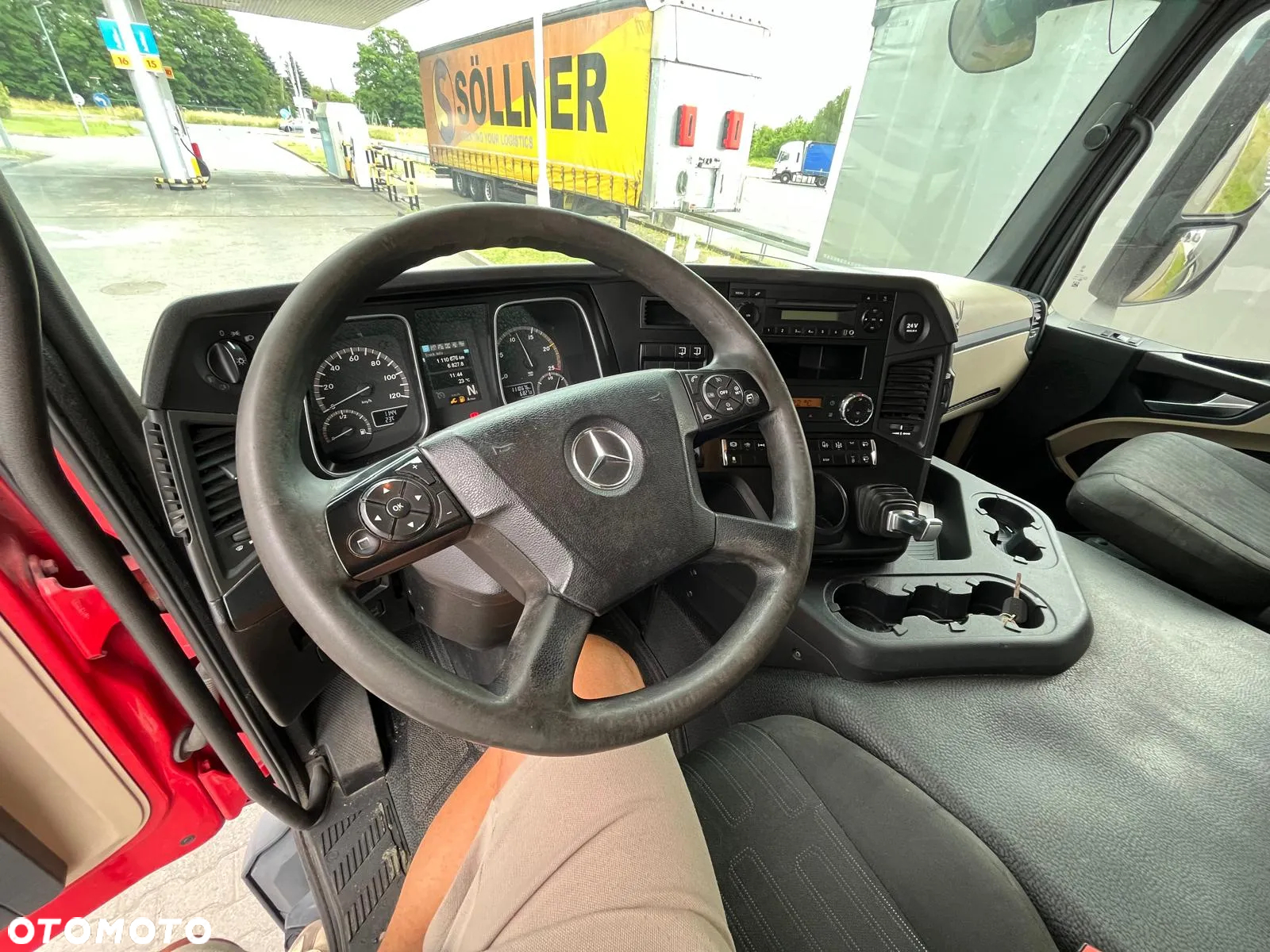 Mercedes-Benz Actros - 5