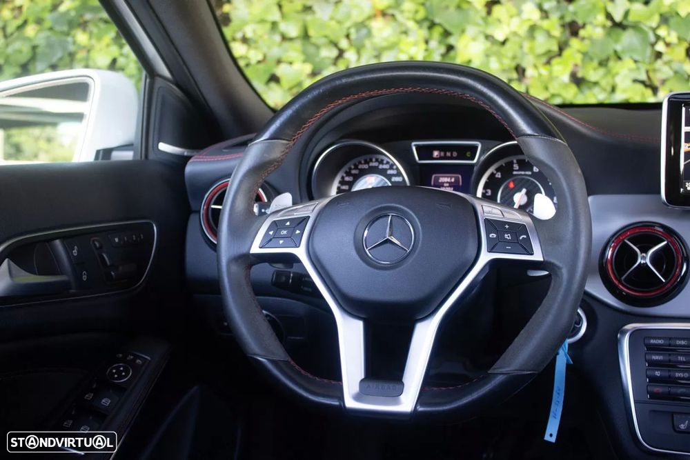 Mercedes-Benz GLA 45 AMG 4-Matic - 17