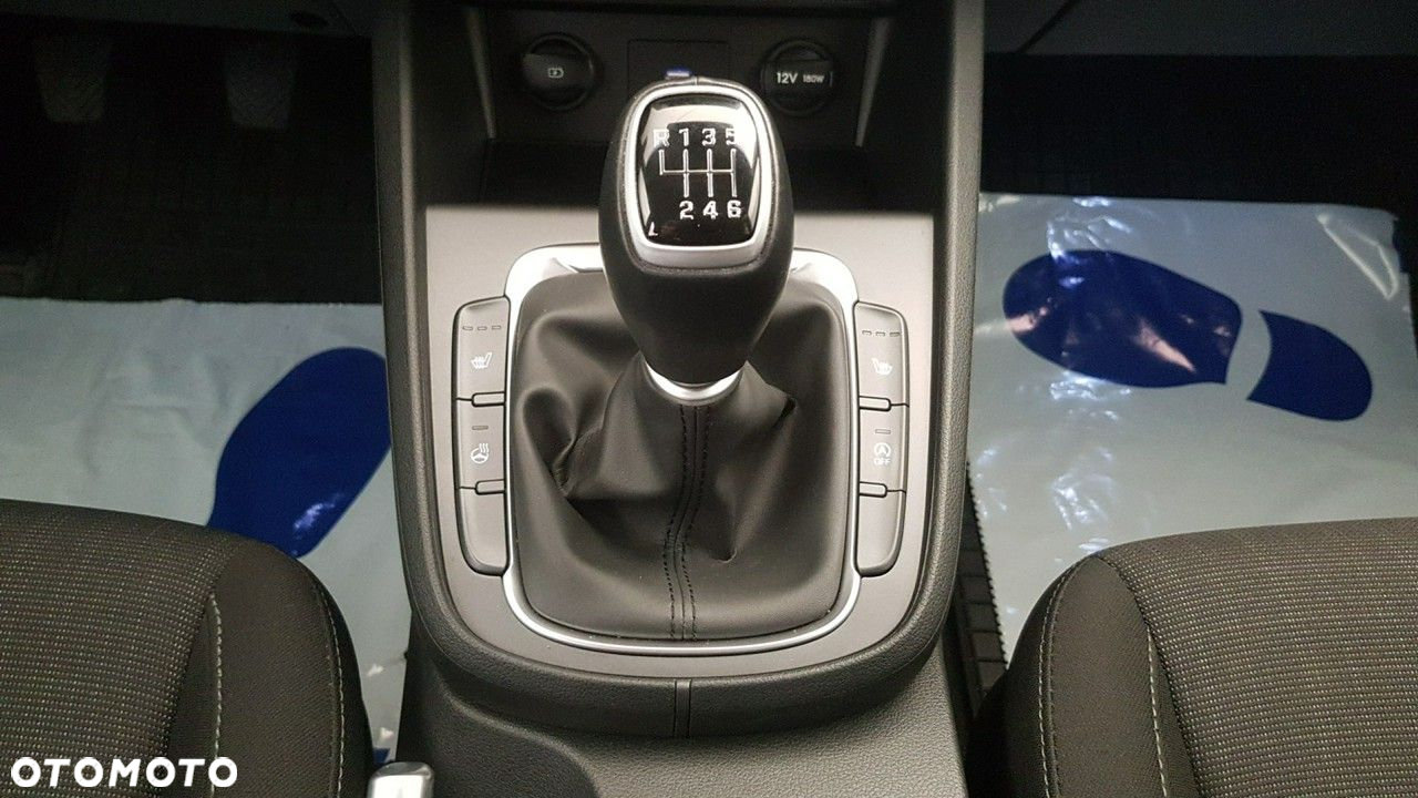 Hyundai Kona - 30