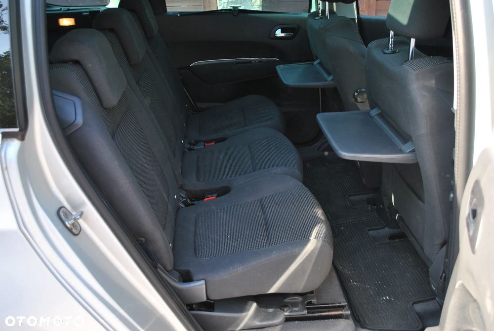 Peugeot 5008 2.0 HDi Allure 7os - 12