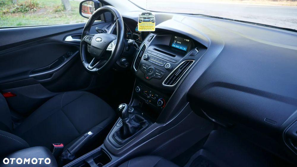 Ford Focus 1.6 SYNC Edition - 22