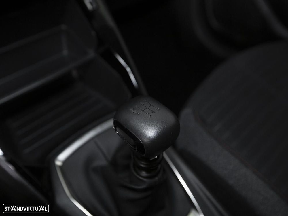 Peugeot 208 1.2 PureTech Active Pack - 21