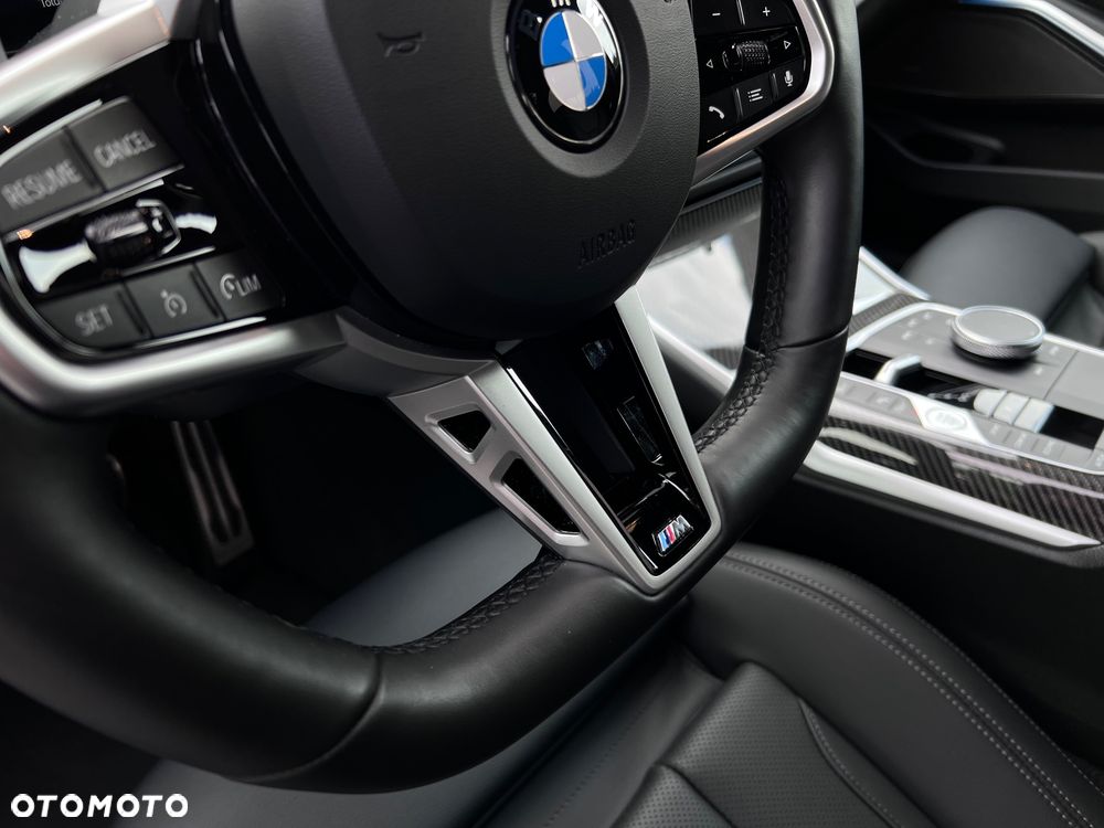 BMW Seria 3 318i M Sport - 11
