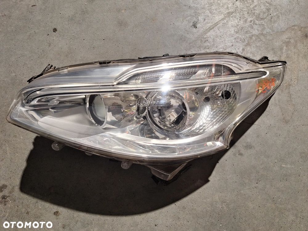 PEUGEOT 208 I LAMPA PRAWA  LEWA PRZÓD LED SOCZEWKA 9802221680 - 1