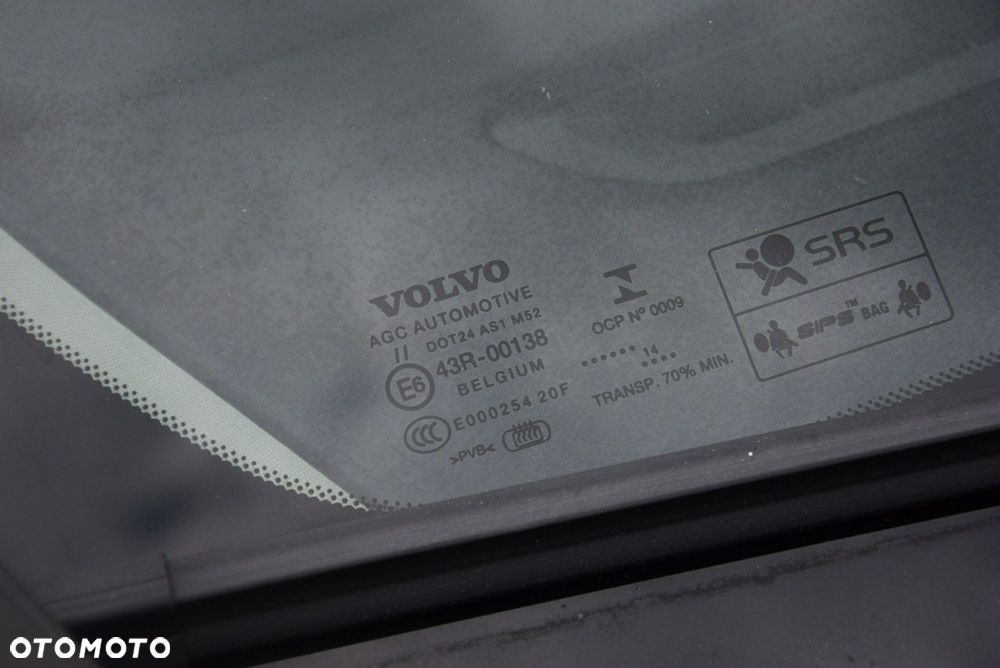 Volvo V40 Cross Country D2 Momentum - 20