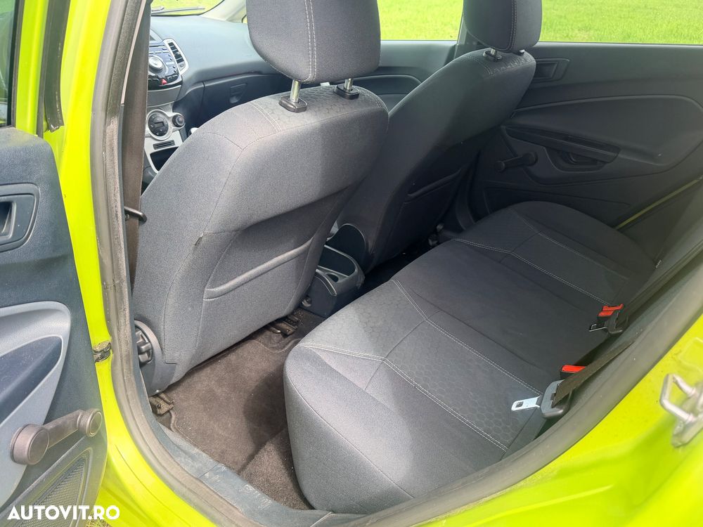 Ford Fiesta - 15