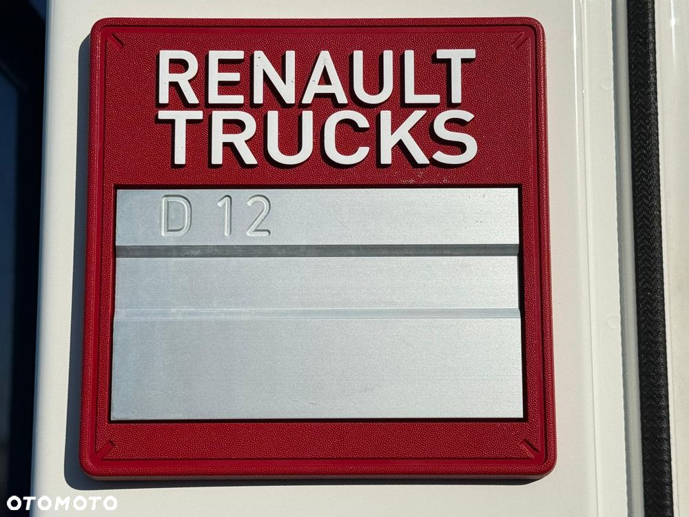 Renault D12 - 16